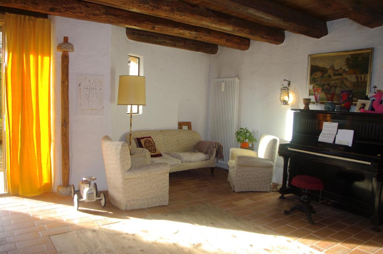 La Casa Altrui- Camere E Zona Relax Con Giardino กอเรโด ภายนอก รูปภาพ