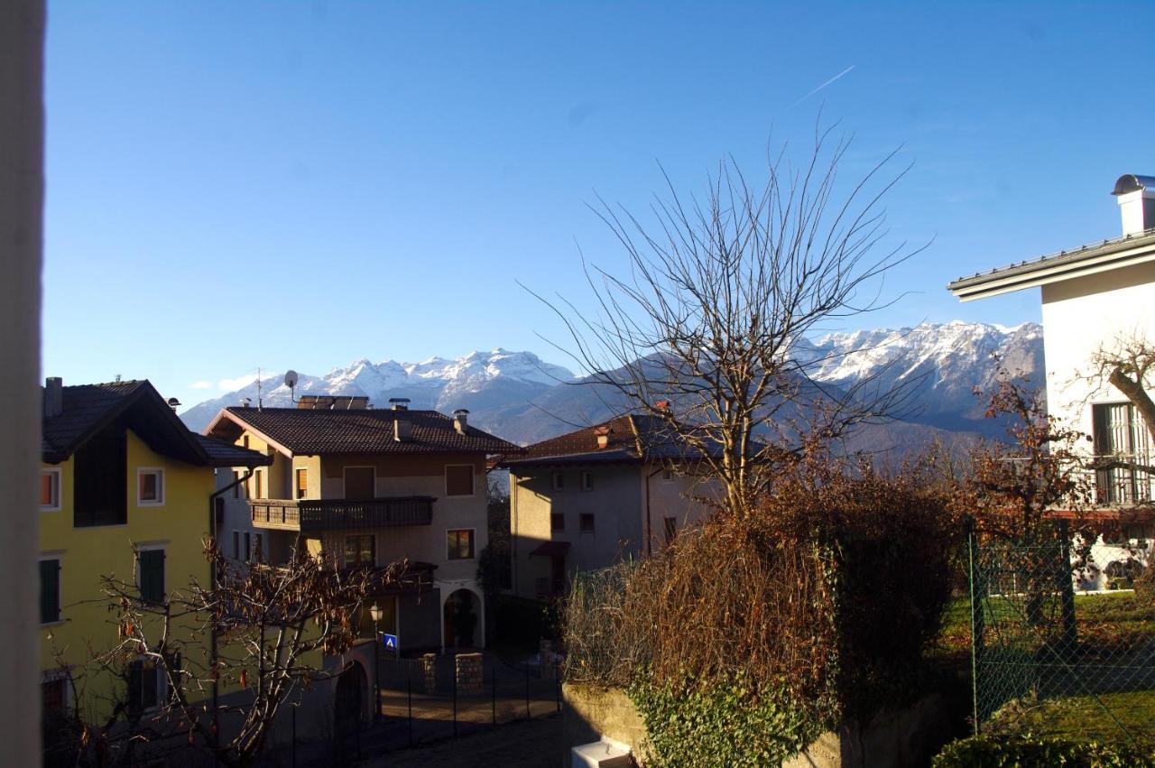 La Casa Altrui- Camere E Zona Relax Con Giardino กอเรโด ภายนอก รูปภาพ